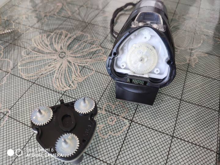 飞科fs339剃须刀拆解图,飞科剃须刀fs339收纳盒