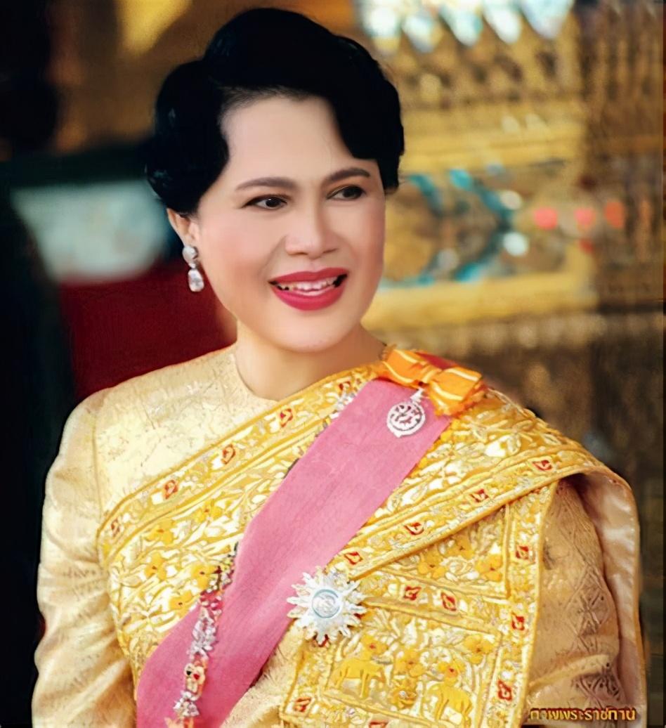 泰王与西拉米有夫妻相吗,泰王与西拉米的爱情不平等