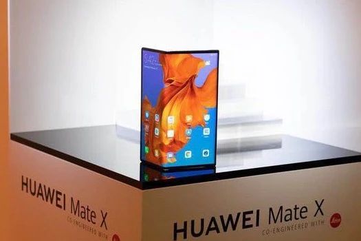 三星5g折叠屏手机w22多少钱,5g折叠屏新机三星w20浙江17999元