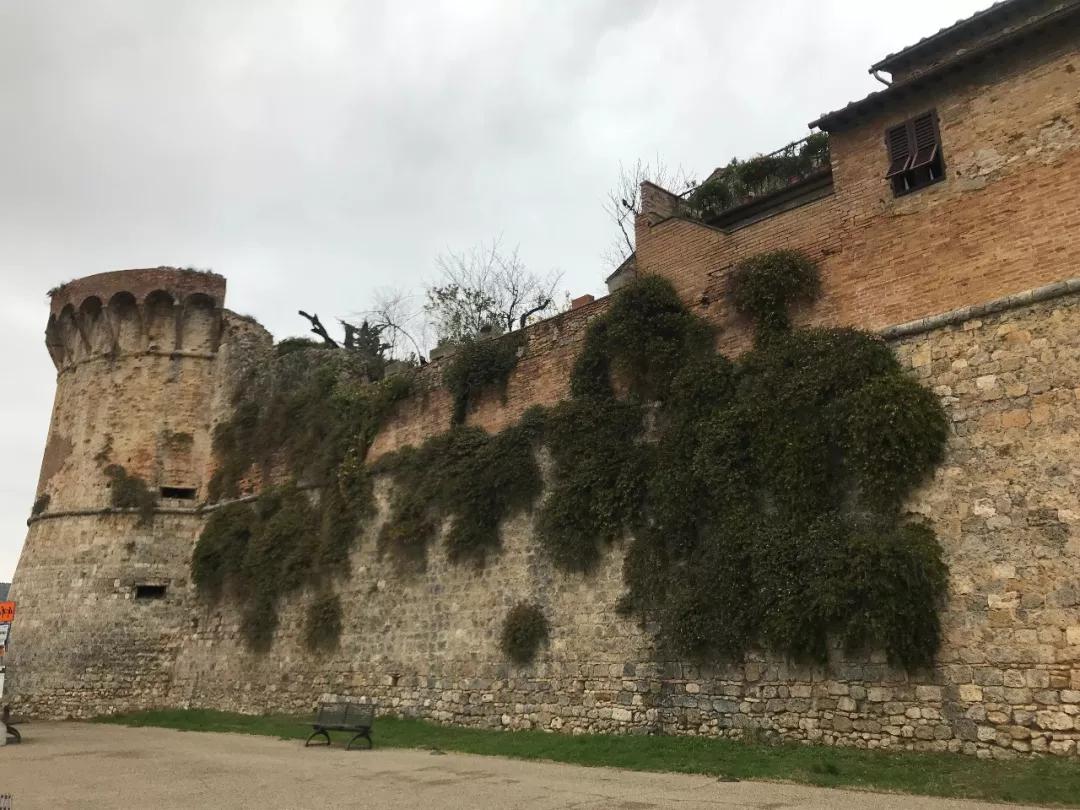 「慢达世界」第135期:圣吉米那诺|匹诺曹与美塔之城