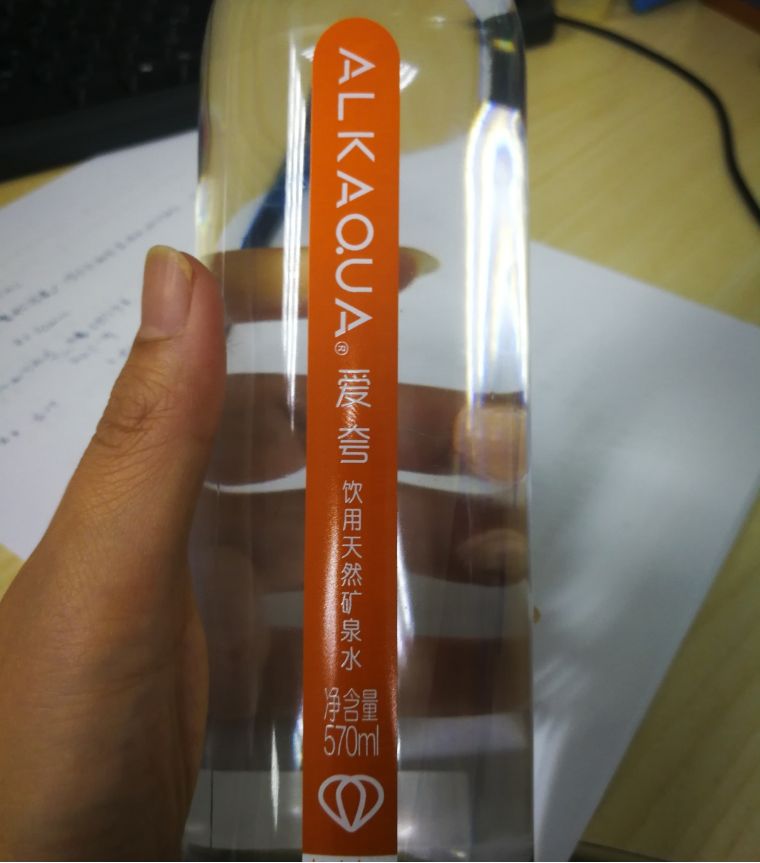 矿泉水哪个牌子水质最好测评,39元矿泉水测评