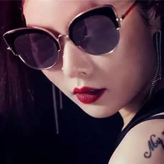 最经典的大牌墨镜款式推荐,夏日必备最夯凹造型墨镜