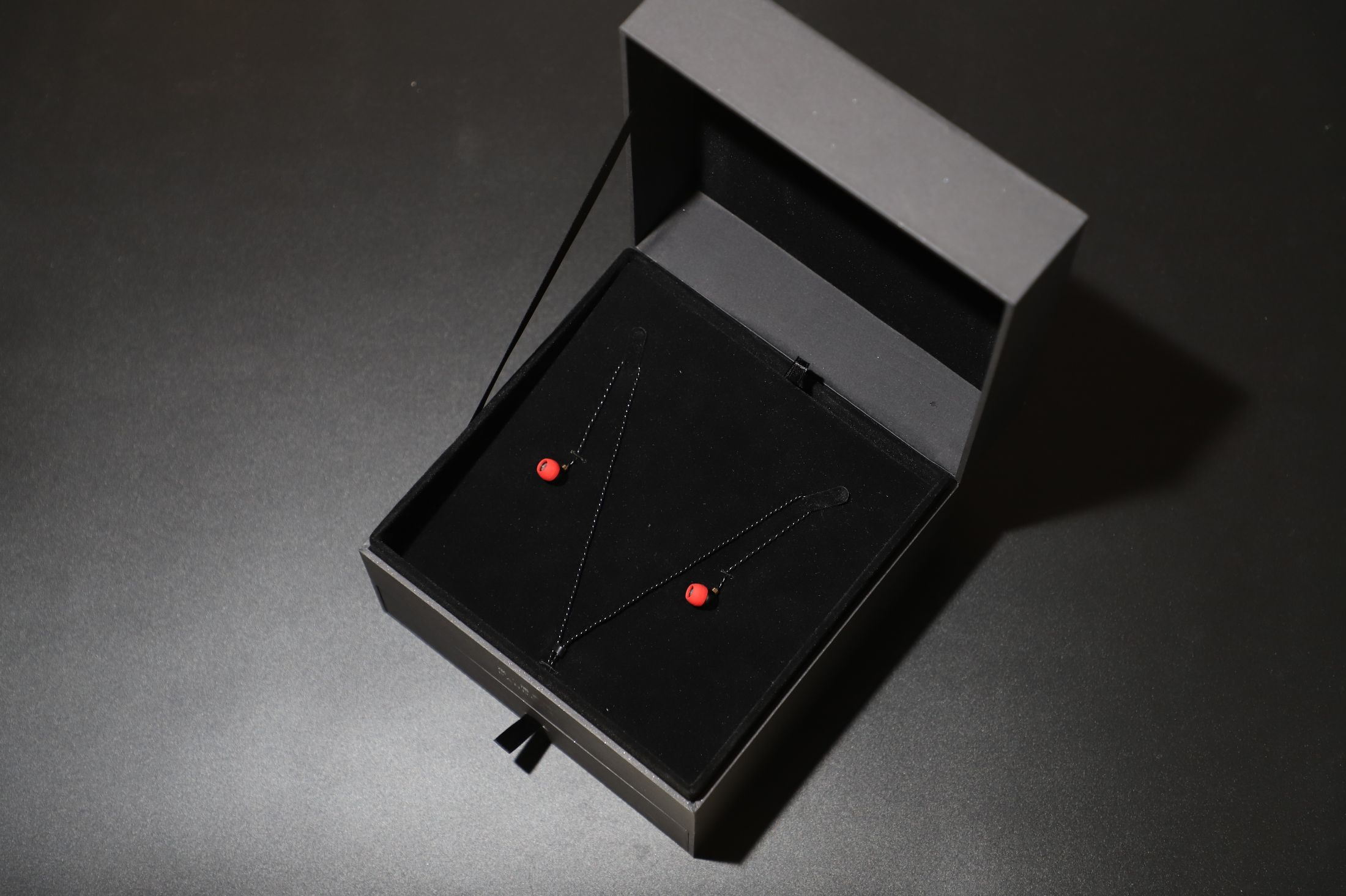 女性耳机推荐潘多拉,体验定制耳机