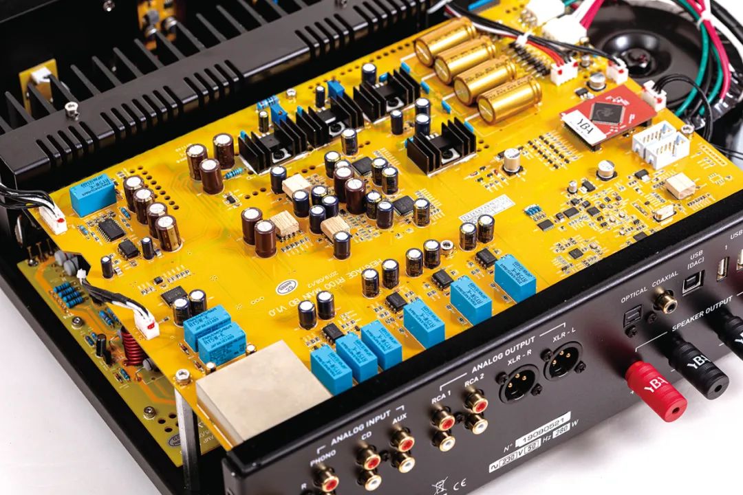 数播也有浓浓音乐味——法国YBAHeritageR-100数播合并功放