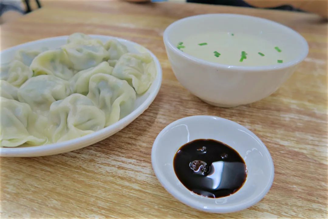 学生时代勾你馋虫的街边店，你和它上一次见面隔了几年？