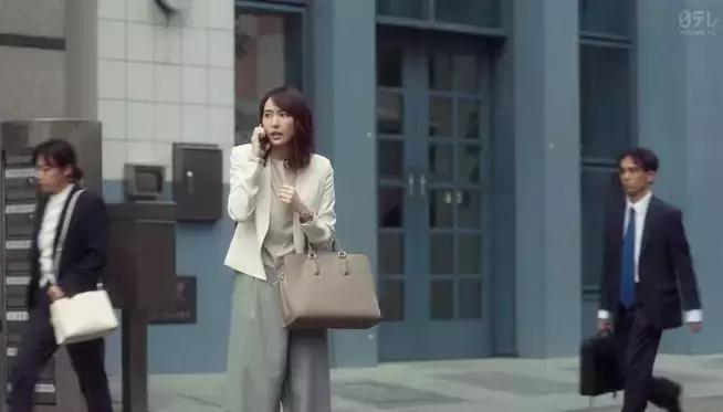 新垣结衣衣服搭配,新垣结衣穿搭超显气质