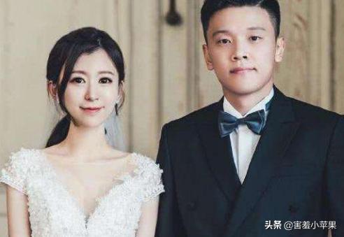 国足男足太太团,难道中国男足没有女足强吗