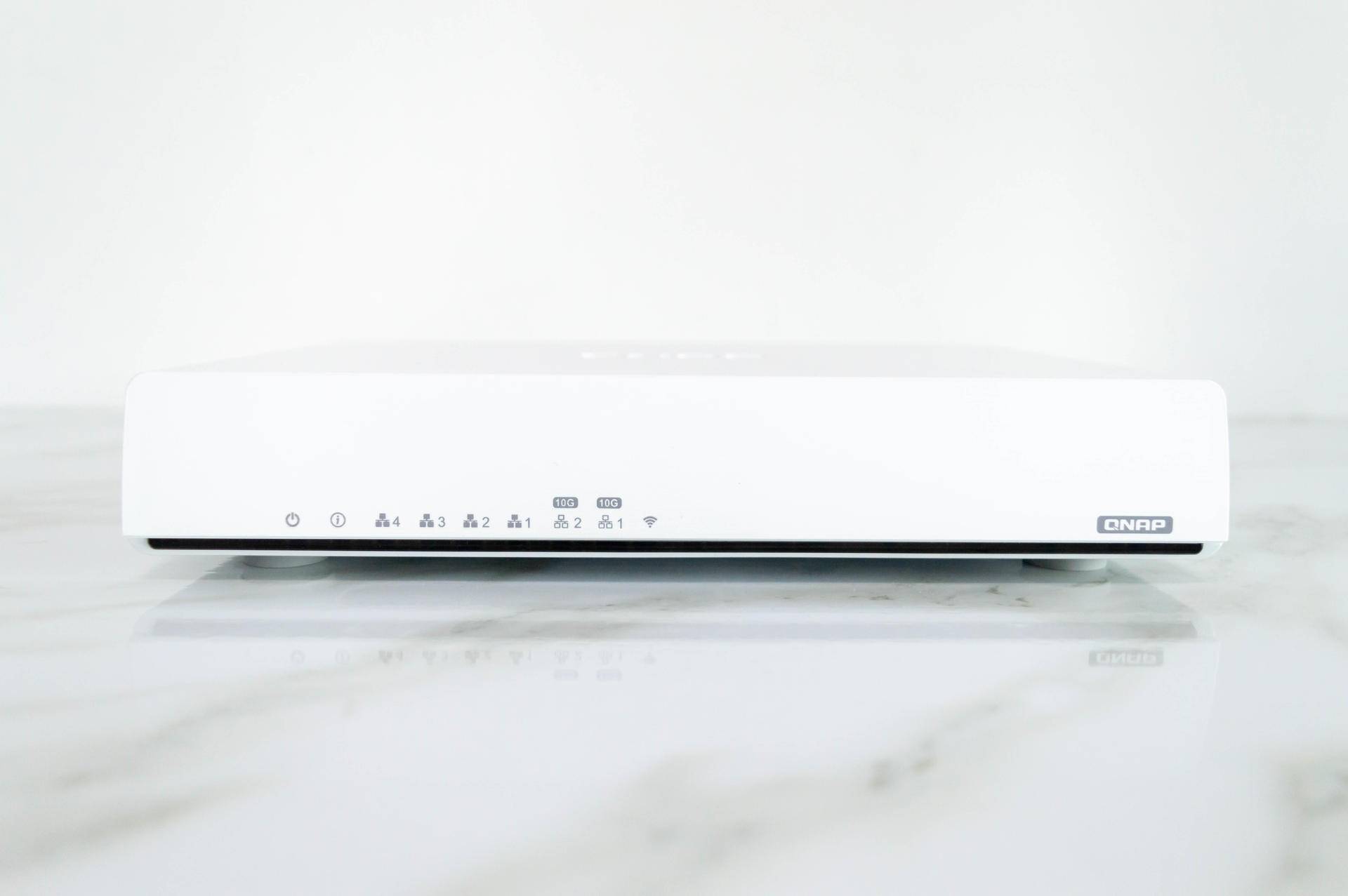 威联通301w路由器测评,威联通路由器301w拆机评测