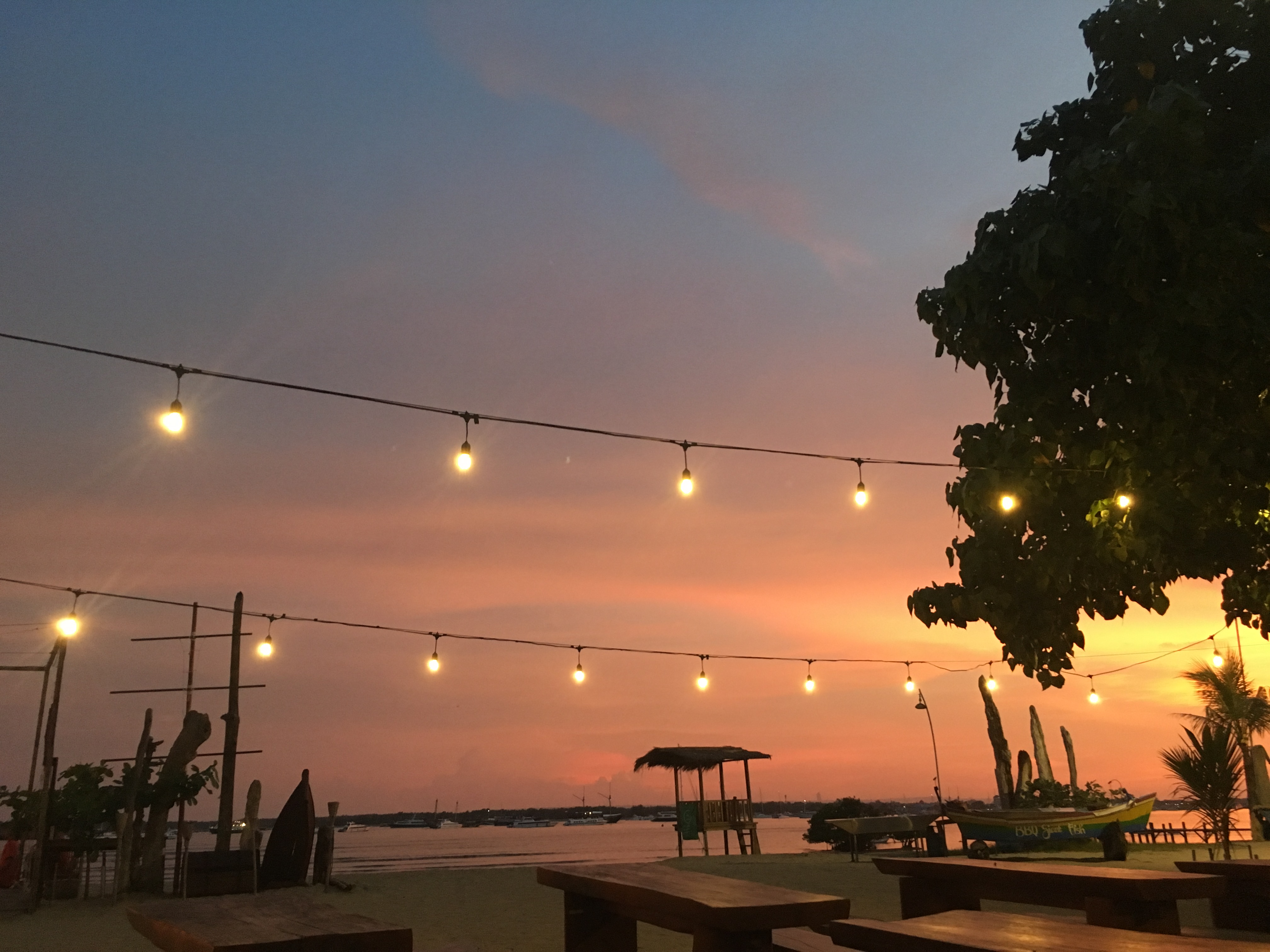 巴厘岛配色,巴厘岛浪漫的夜晚