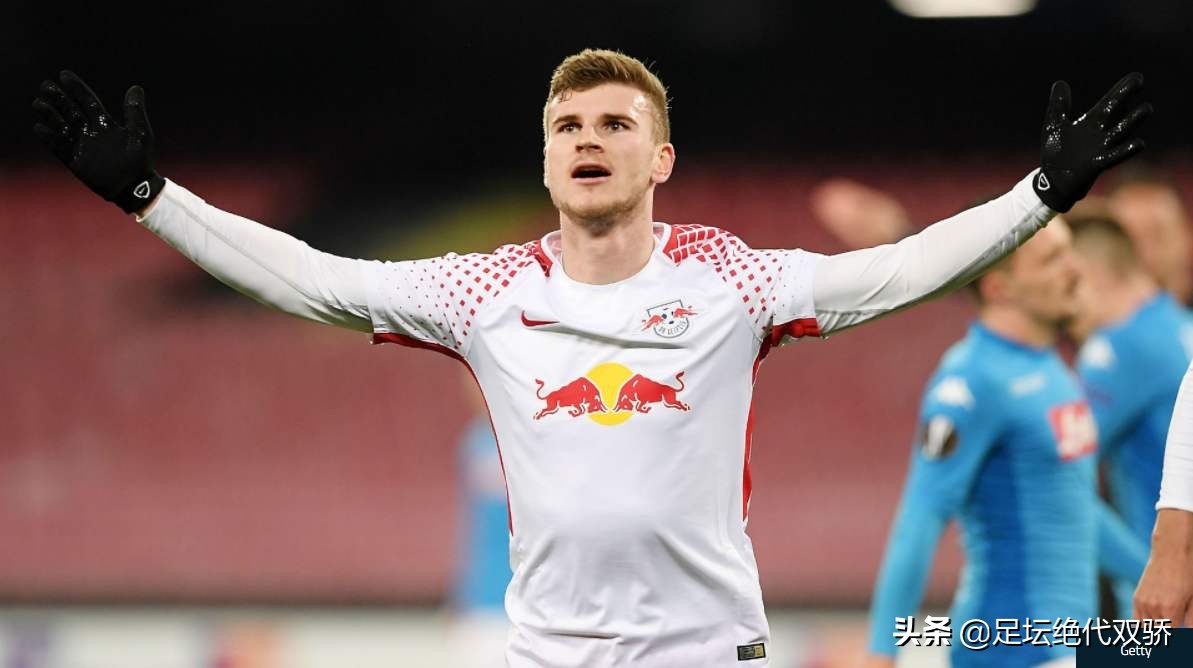 足坛十大中锋哈兰德,莱万苏牙谁更强