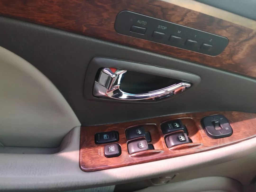 这辆韩系小众豪车抵北京半套房，现在才值2万多？为啥不离不弃？