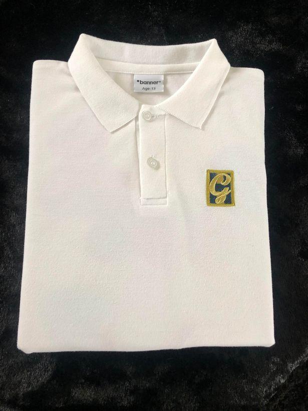 开学被通知穿校服,开学换新衣服初中