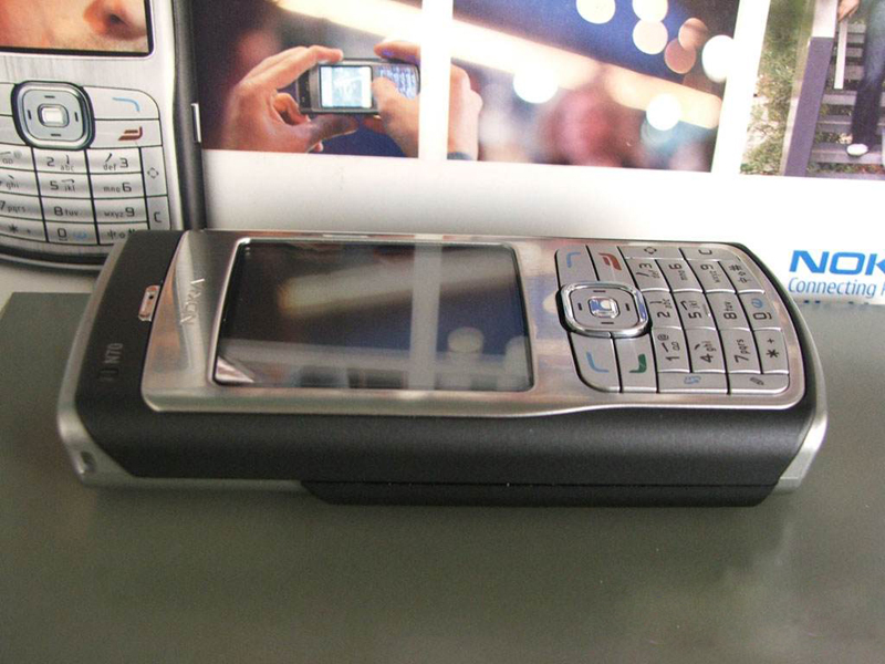 当年的机皇诺基亚n81,当年的诺基亚机皇还会卷土重来吗