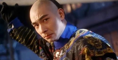 人前贵公子，人后“靠女人上位”？这5位男星，都曾被叫软饭男