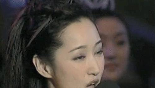 与赖文峰分开后，杨钰莹遭全国媒体辱骂，她当年到底有何秘密？