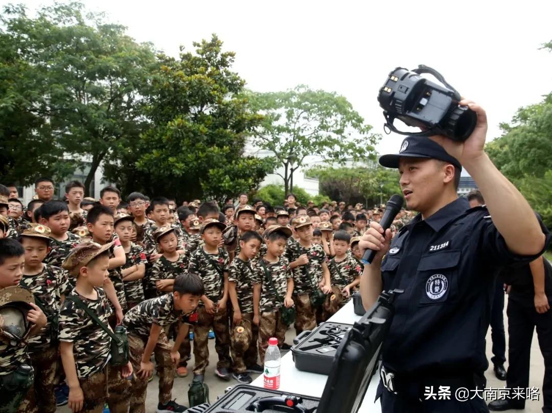 江苏教育频道特种兵军事夏令营,小小特种兵夏令营江苏广电