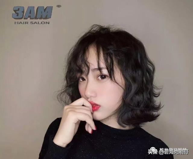 2020年最流行的发型气垫烫锁骨发,2020年最流行烫的锁骨发型