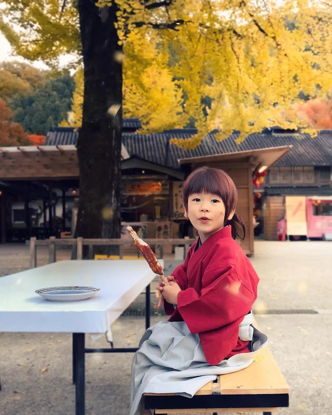 日本妈妈拍女儿照片,日本妈妈给孩子拍摄的照片