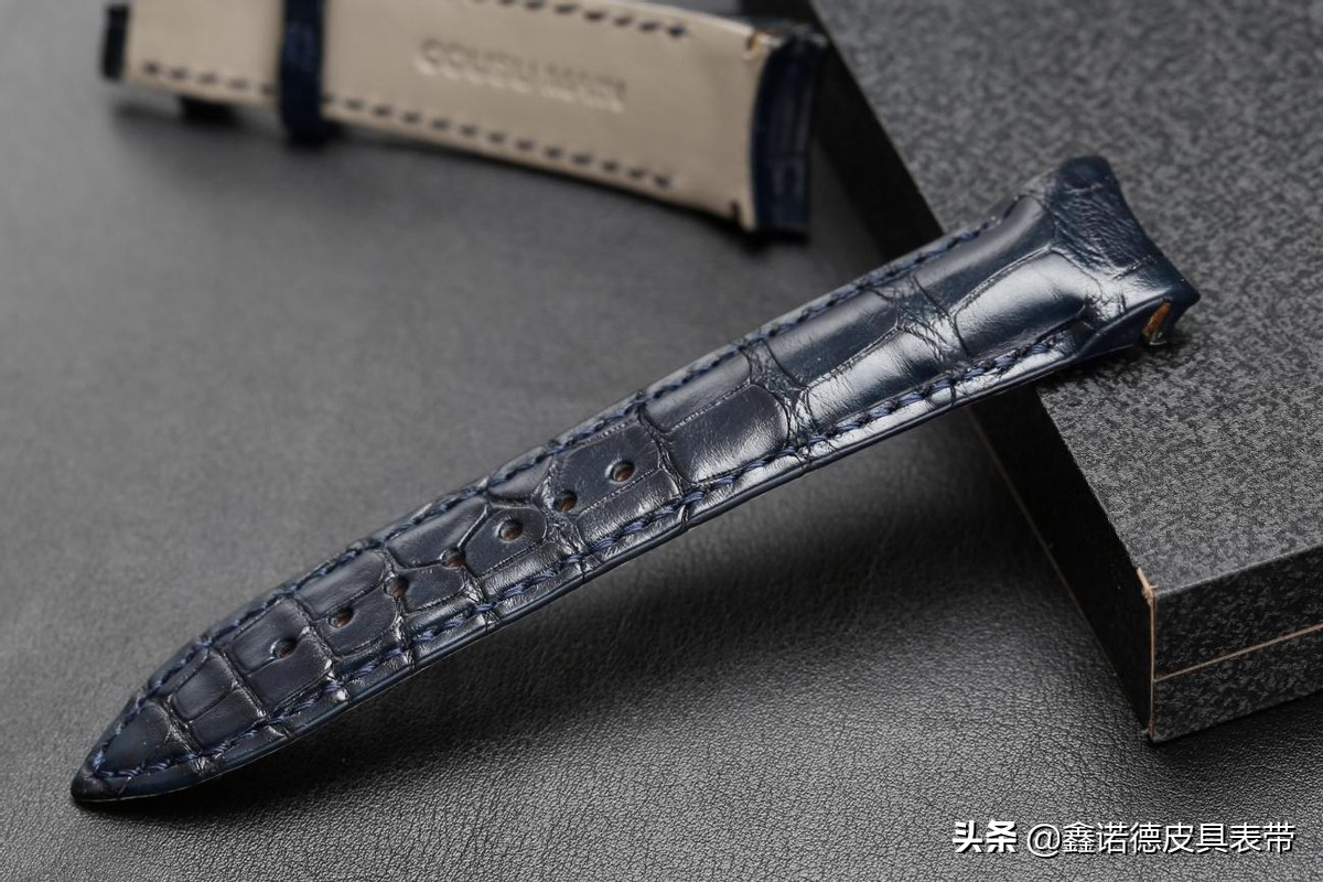 爱马仕腕表鳄鱼皮表带,美洲鳄鱼皮表带和真皮表带的区别