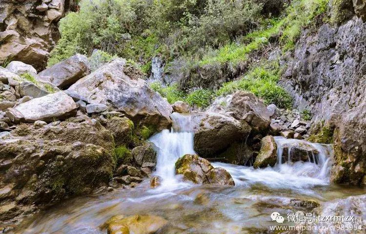 每日一景视频,小黑刺沟瀑布介绍
