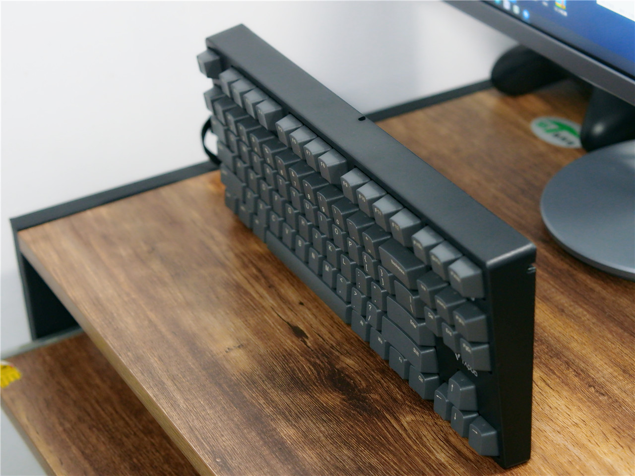 雷柏v860-87是不是金属板,雷柏v860-87键盘怎么样