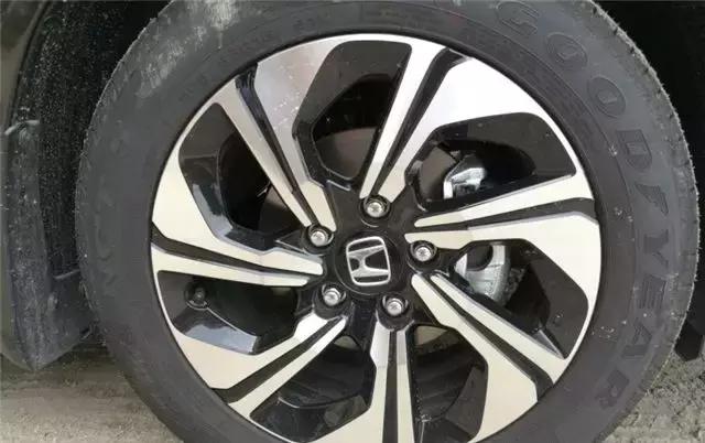 2016款凌派怎么样,本田凌派2016款1.8lcvt舒适版