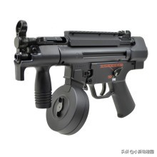 mp5冲锋枪能打死大型动物吗,反恐利器mp5弹鼓式冲锋枪