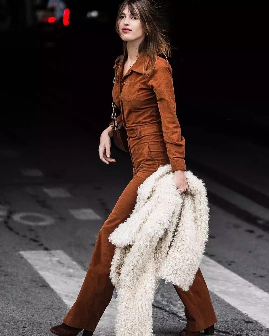 连体裤睡衣怎么上厕所比较好,连体裤该怎么上厕所