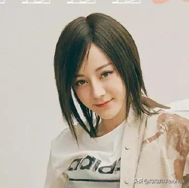 迪丽热巴短发新造型曝光,迪丽热巴剪齐耳短发过程