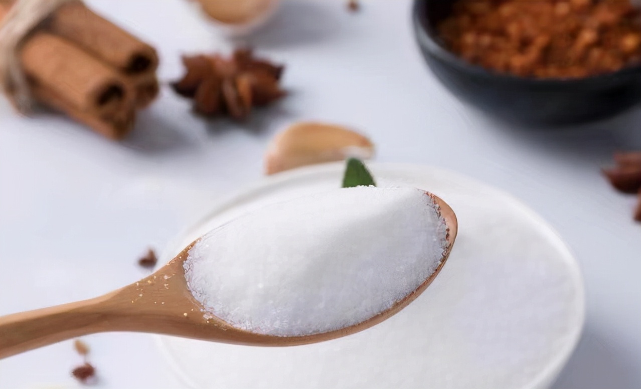 85岁老人突然水肿是怎么回事,老年人脑水肿恢复