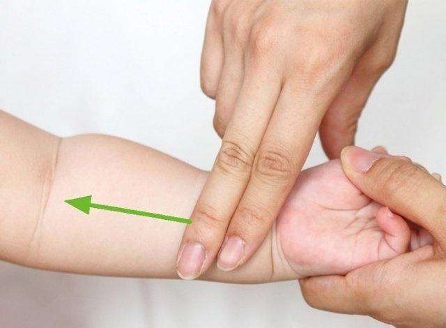 新生儿有什么表现会让人害怕,新生儿有点惊吓是什么原因