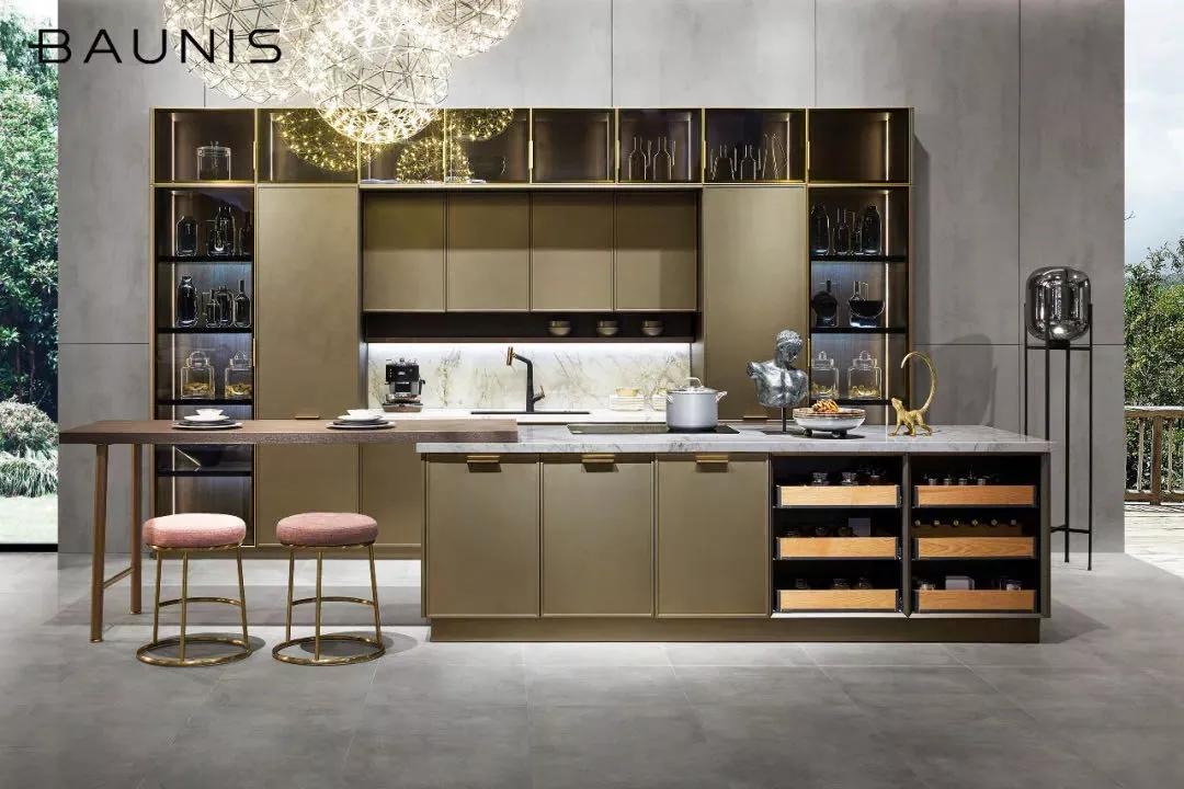 铂尼思、威法、KLFCASA等，高定风口下，谁能“加冕为王”？