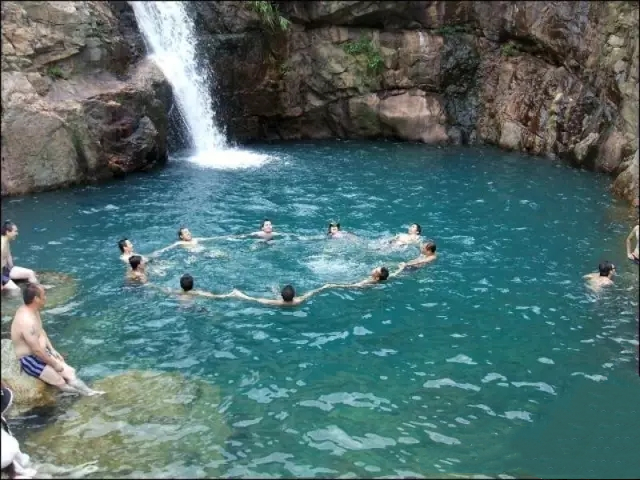 7月7日山间一潭水,悠游无夏日,狮子头莲花坑溯溪游泳开炉腐败