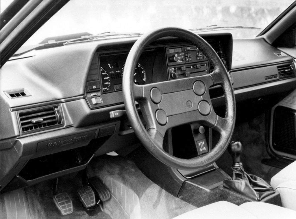 2020款桑塔纳旅行测评,24款情怀桑塔纳最新款