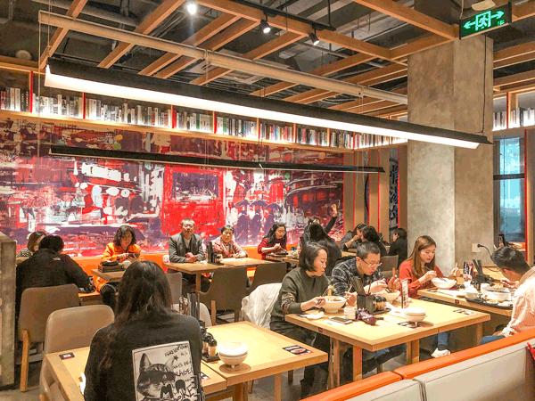 味千拉面大骨熬汤30年,味千拉面大骨熬汤三十年