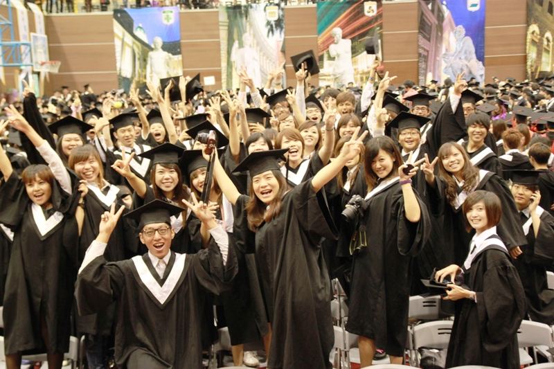 你还在为学历而困扰吗,你还在为大学生活而苦恼吗