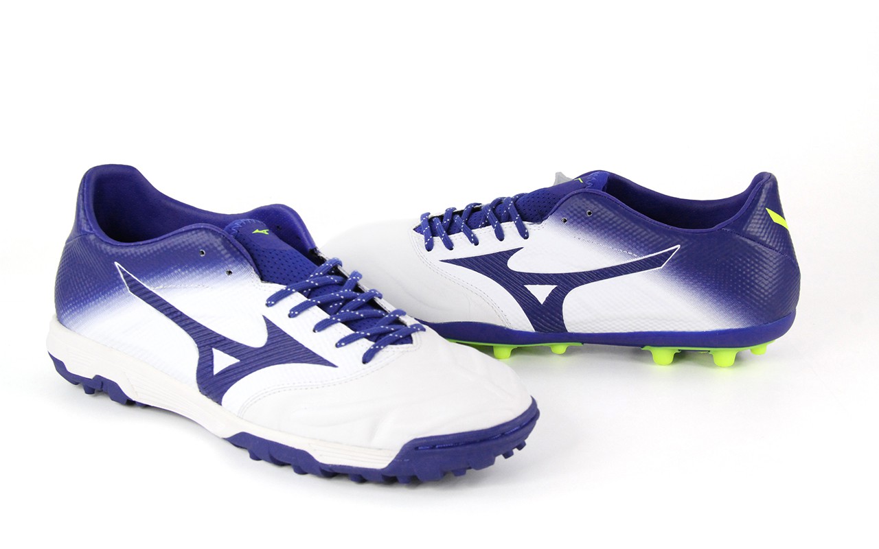 织物一体鞋舌,美津浓morelia2proag测评