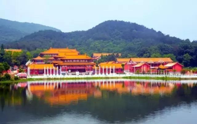 住市中心还是近郊好,住在郊区和市区的对比