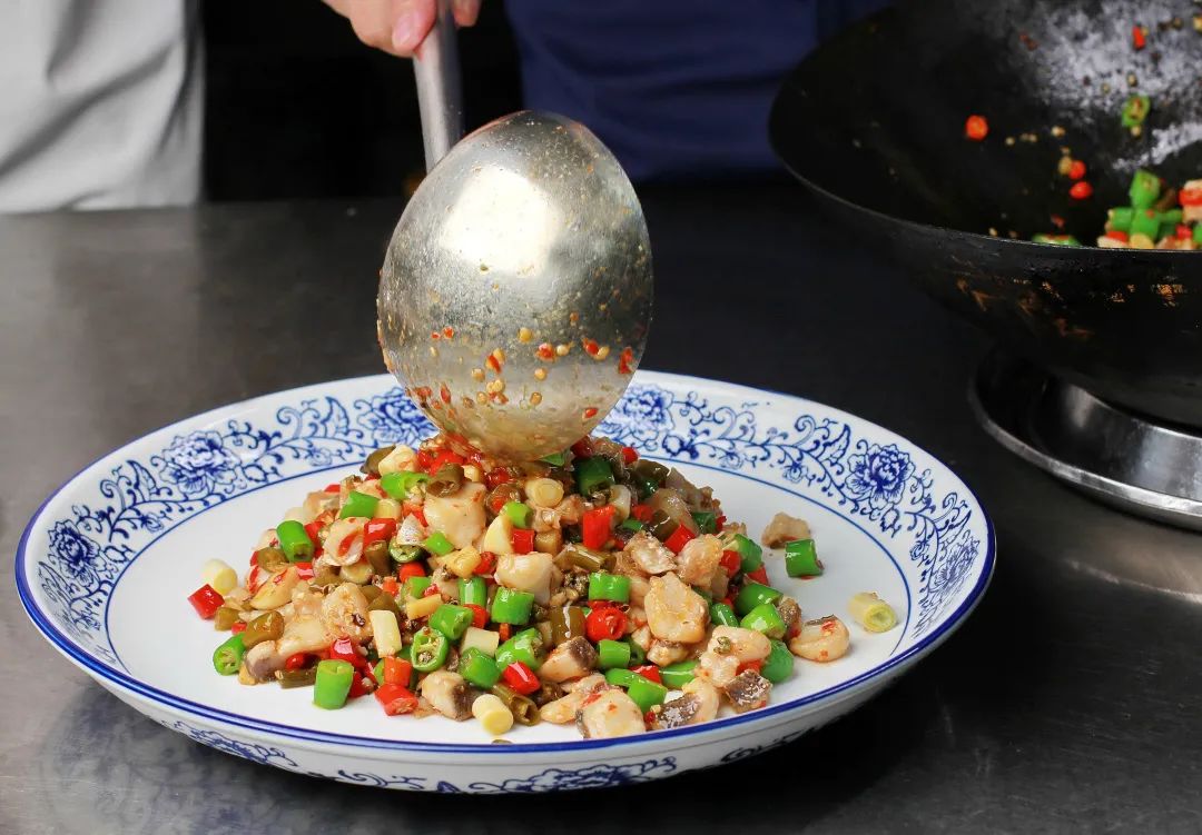 仔姜牛蛙自贡菜,蛙蛙鸡冷锅鱼最新