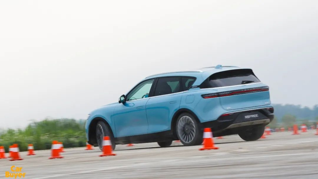 试驾岚图free2024,试驾岚图free要先交2000块