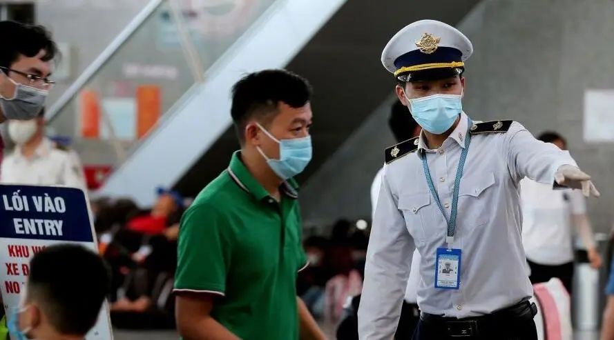 「12.2新闻速递」浸大学生会会长方仲贤被捕；《我和僵尸有个约会》重启；澳门11月*彩博**收入下挫七成