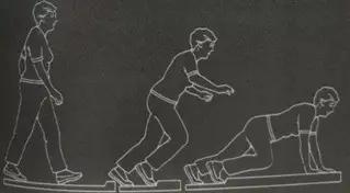 87岁老人髋关节摔骨折了怎么治疗,80岁老人胯骨摔骨折怎么恢复