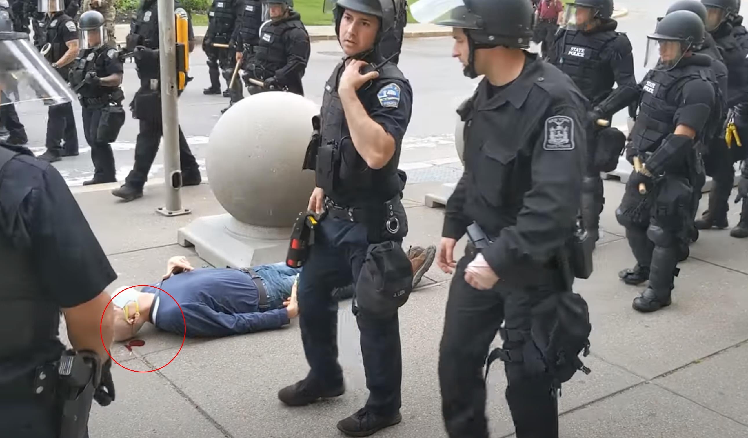 美国巨星评价特朗普,美国明星对特朗普的看法