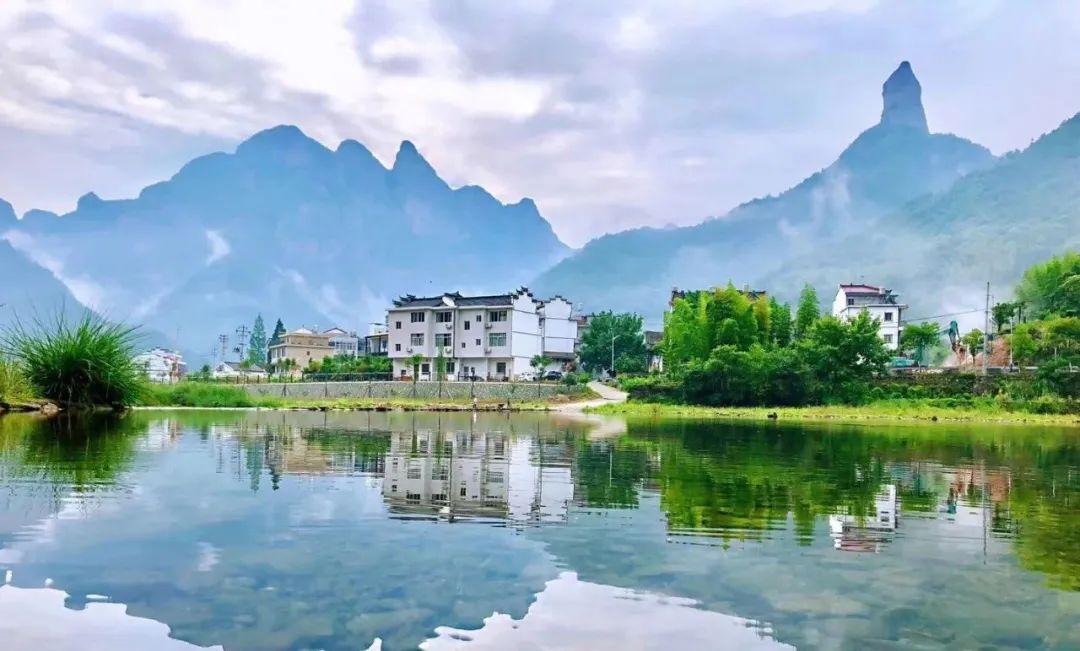 眺云海秘境、西子春晓，每一家都是旅行艺术，带你躺入春天~