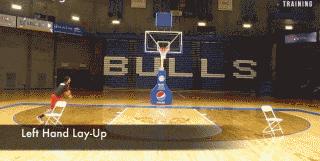 低手上篮动作技巧及注意事项,篮球空接上篮教学怎么练