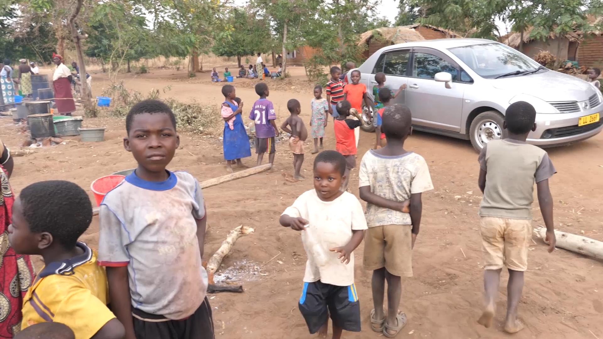 在非洲做生意一要命二求财,当它出问题,中国商人差点血本无归