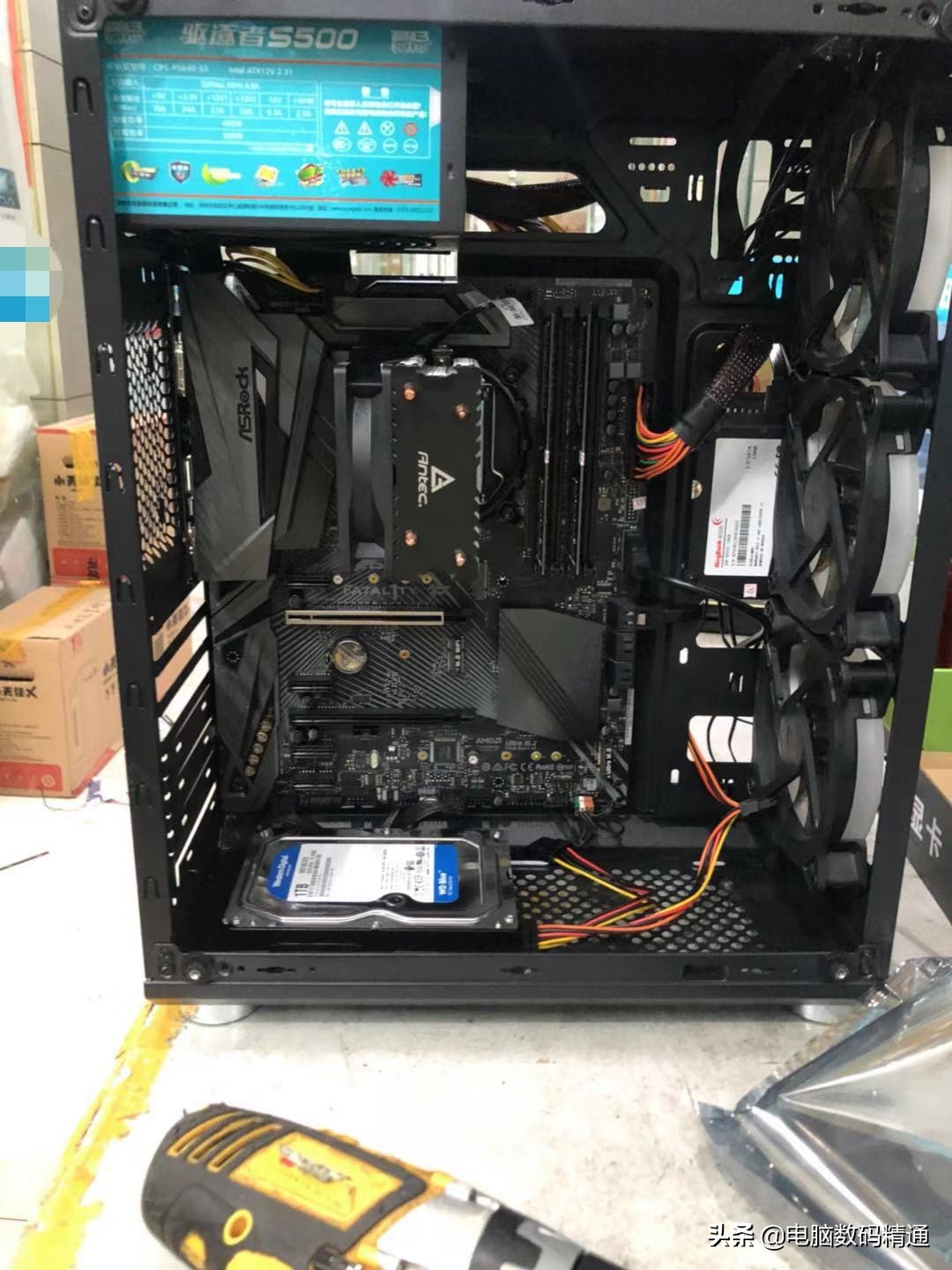 电脑店靠什么赚钱,电脑实体店生意怎么样