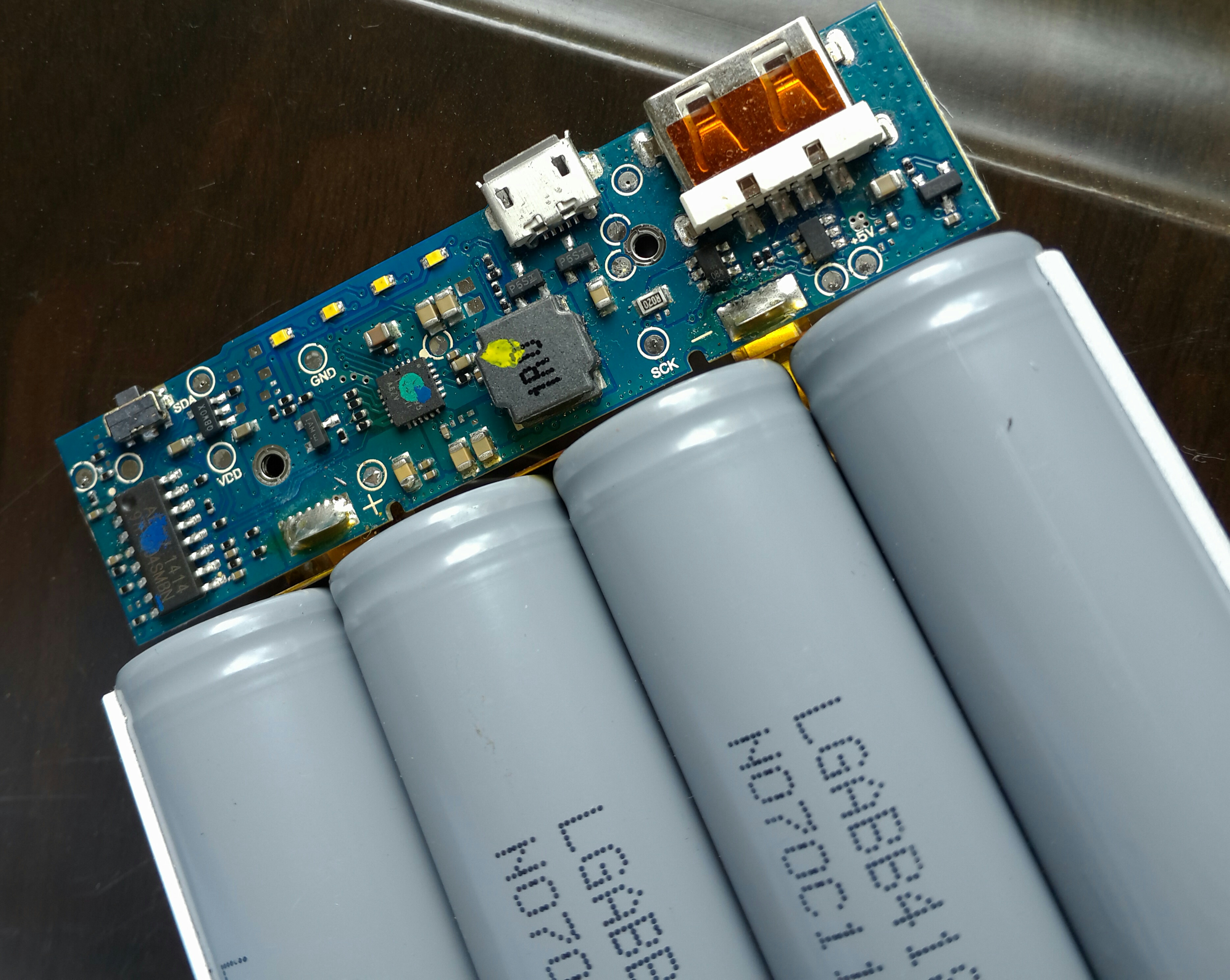 小米首款产品,小米第一款未来科技手机