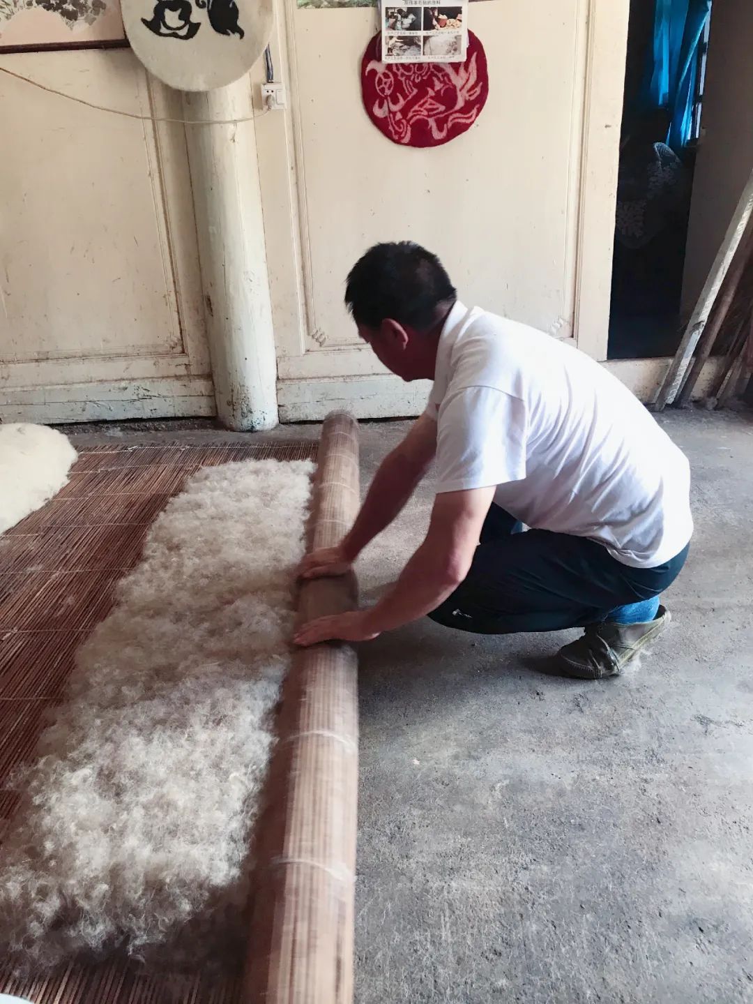 传统老式羊毛毡的制作,已消失的古老手工羊毛毡