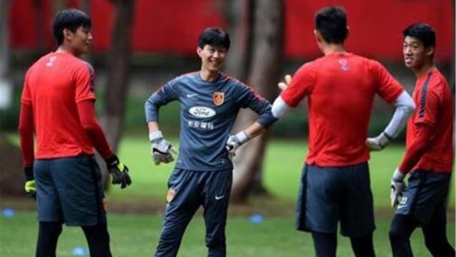 足球名将区楚良,区楚良生涯最佳扑救